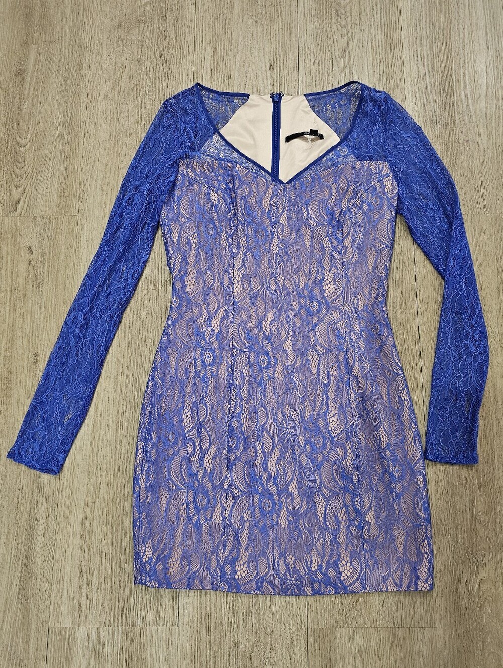Jay Godfrey Royal Blue Lace Long Sleeve Contrast Lining Mini Dress Size 6 NWOT